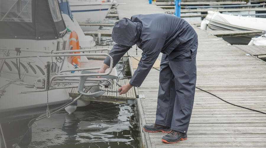 Why choose water damage restoration service for emergency water extraction services in Lancaster